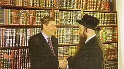 פיליפ דה וינטר מנהיג הפלאמס בלוק הבלגי עם יהודי חרדי פיליפ דה וינטר מנהיג הפלאמס בלוק הבלגי עם יהודי חרדי