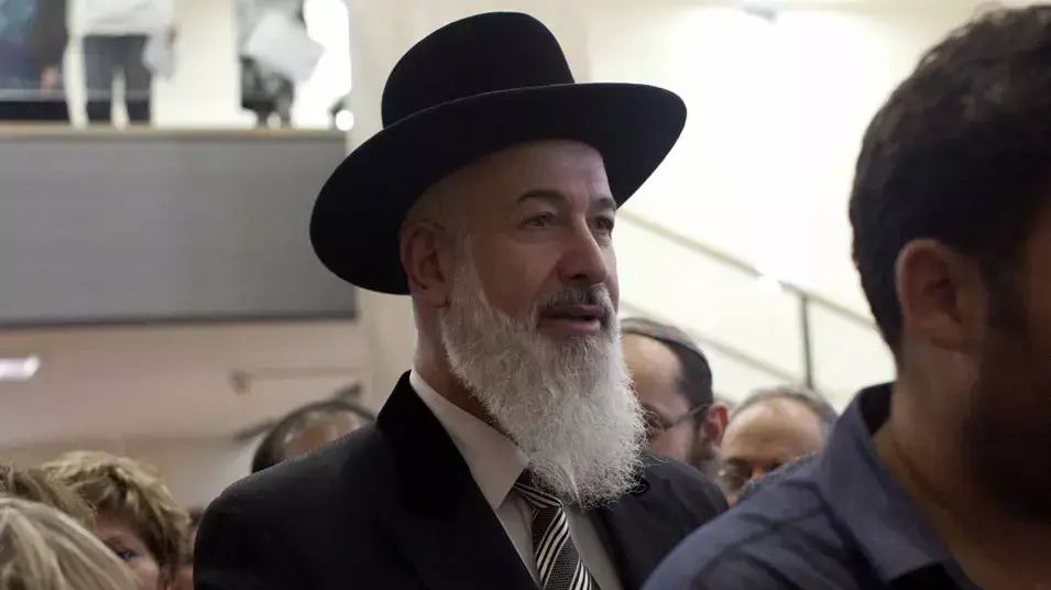 הרב הראשי יונה מצגר בטקס השבעת הכנסת ה-19, ינואר 2013 הרב הראשי יונה מצגר בטקס השבעת הכנסת ה-19, ינואר 2013