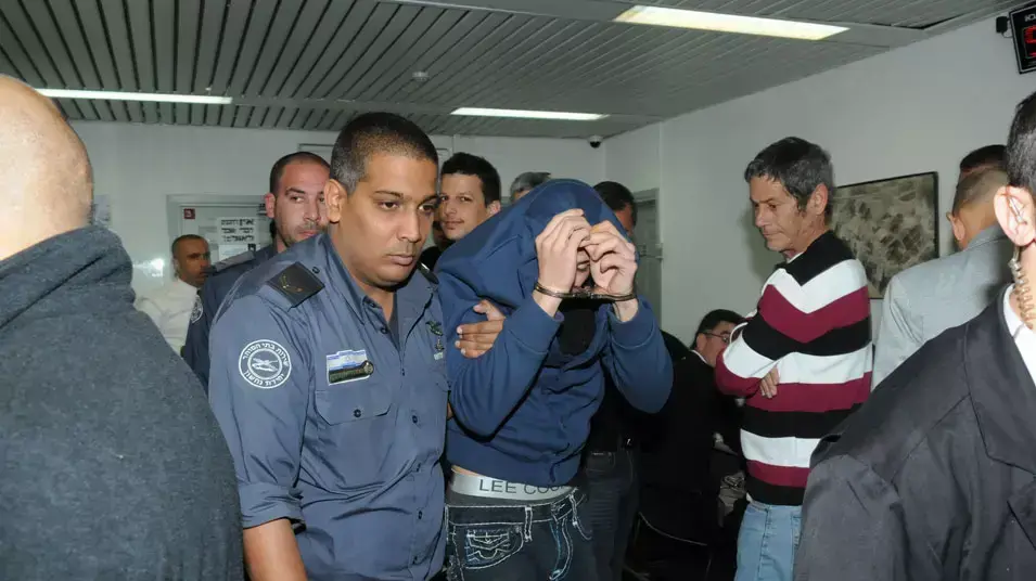 עצורים בחשד כי אנסו חיילת ואיימו עליה, פברואר 2013 עצורים בחשד כי אנסו חיילת ואיימו עליה, פברואר 2013