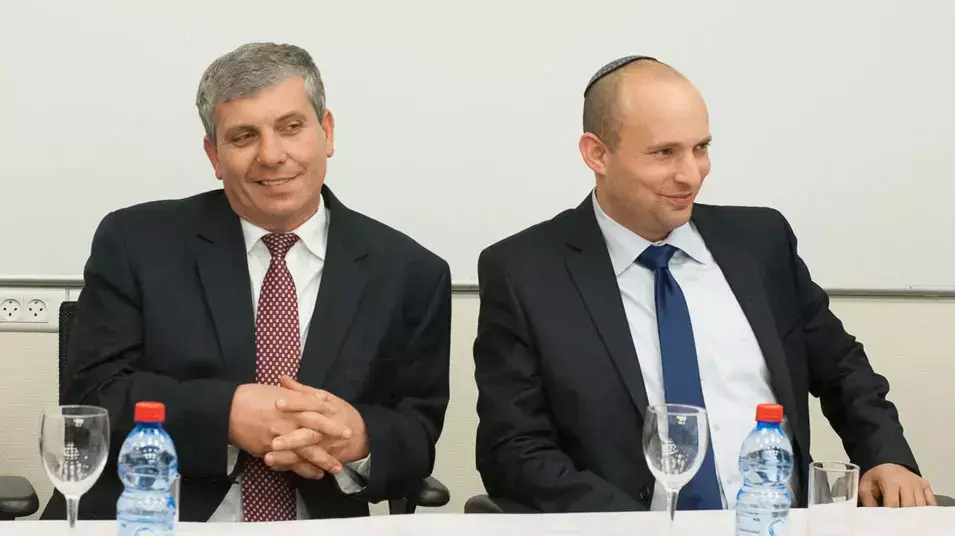 חילופי שרים במשרד הכלכלה והמסחר, שר היוצר שלום שמחון, שר הנכנס נפתלי בנט חילופי שרים במשרד הכלכלה והמסחר, שר היוצר שלום שמחון, שר הנכנס נפתלי בנט