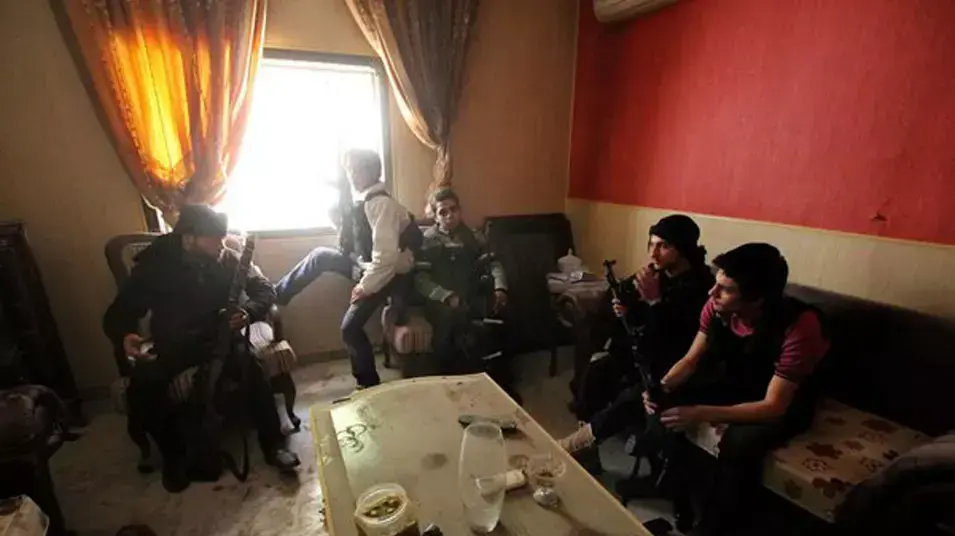 מורדים סורים בתוך בית בחלב, השבוע מורדים סורים בתוך בית בחלב, השבוע