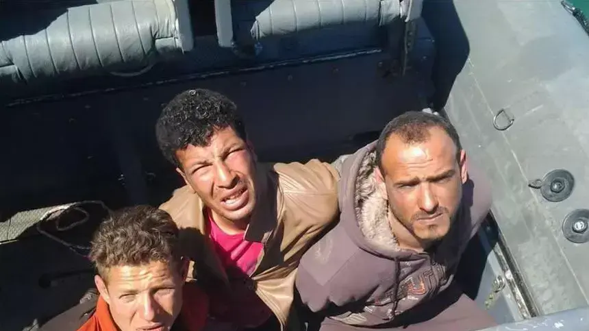 חשודים בחיתוך כבל תקשורת. אלכסנדריה, מצרים חשודים בחיתוך כבל תקשורת. אלכסנדריה, מצרים