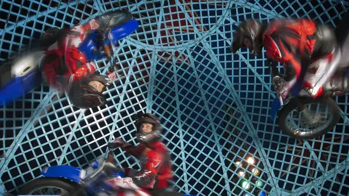 קיר המוות בקרקס קיר המוות בקרקס