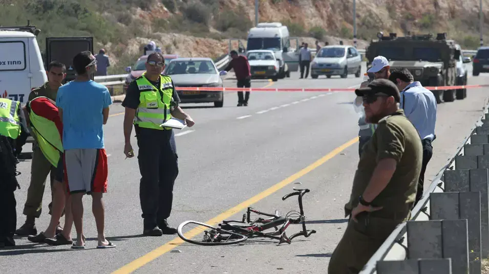 רוכב אופניים נהרג בתאונת פגע וברח בקציר, אפריל 2013 רוכב אופניים נהרג בתאונת פגע וברח בקציר, אפריל 2013
