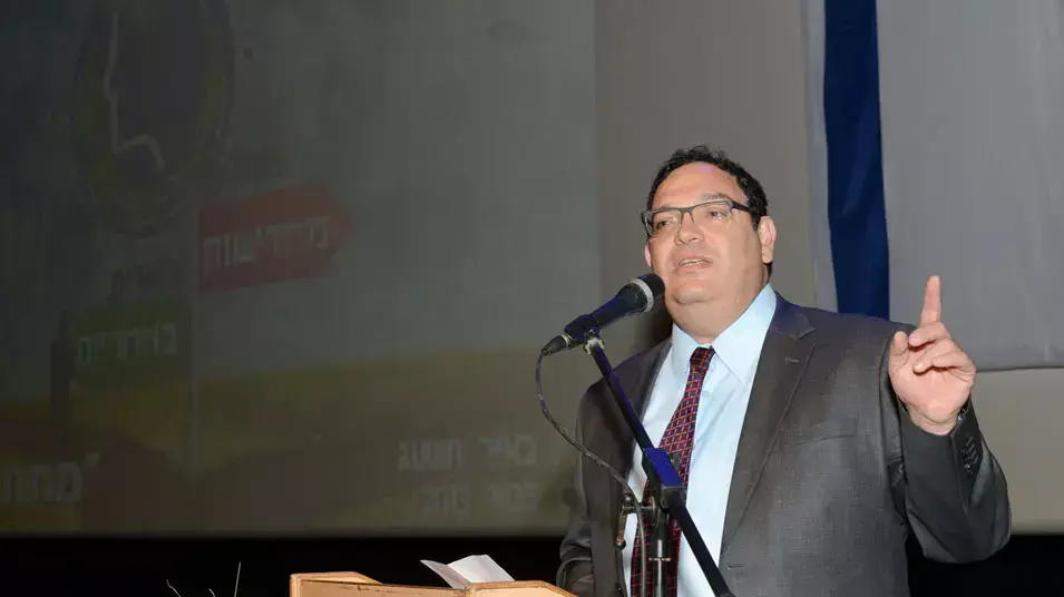 שר החינוך שי פירון בוועידה הארצית של מועצות התלמידים והנוער, אוניברסיטת תל אביב, מאי 2013 שר החינוך שי פירון בוועידה הארצית של מועצות התלמידים והנוער, אוניברסיטת תל אביב, מאי 2013