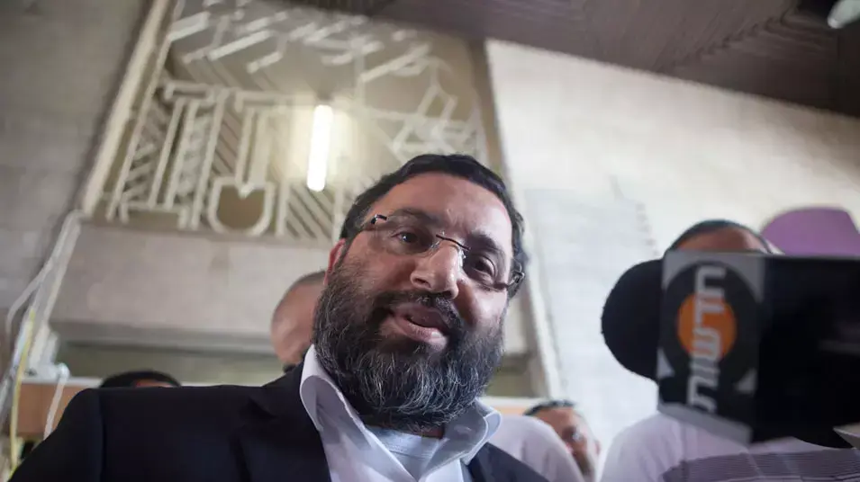 אבינועם שושן, יו"ר ועד עובדי נמל אשדוד, יולי 2013 אבינועם שושן, יו"ר ועד עובדי נמל אשדוד, יולי 2013