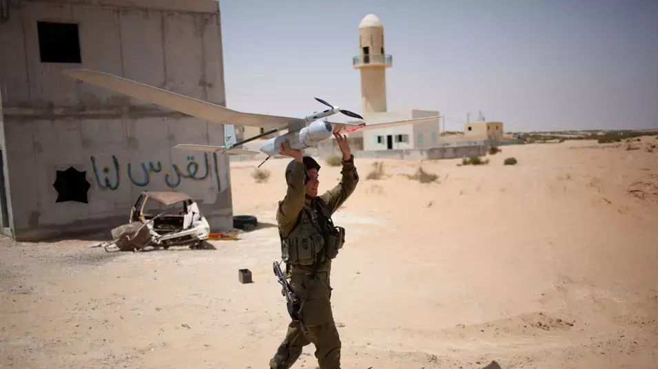 שיגור מזל"ט מסוג סקיירלארק ("רוכב שמיים") בבסיס צאלים שיגור מזל"ט מסוג סקיירלארק ("רוכב שמיים") בבסיס צאלים