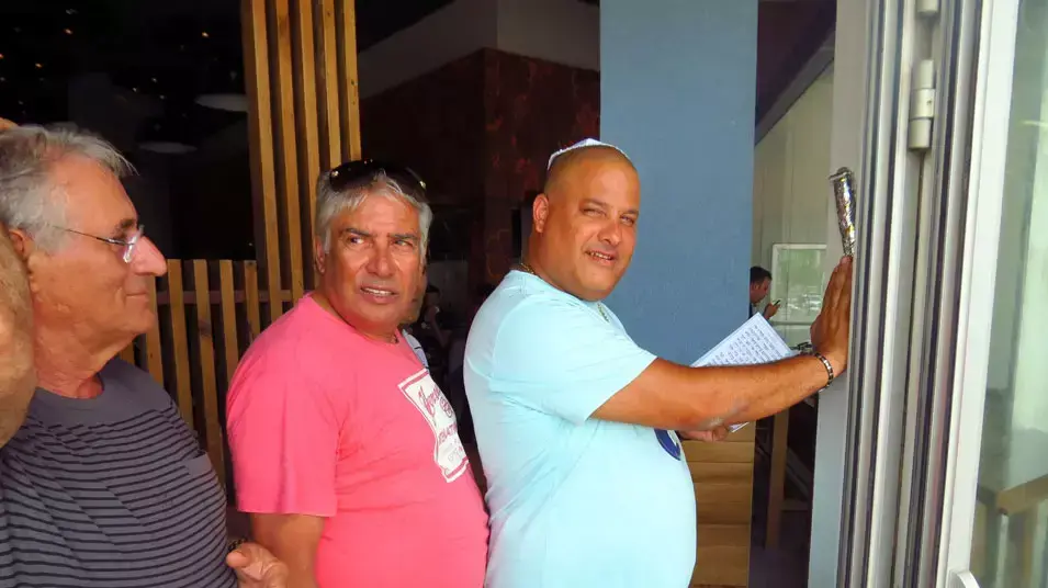 אלון חסן שיפודי ציפורה אלון חסן שיפודי ציפורה