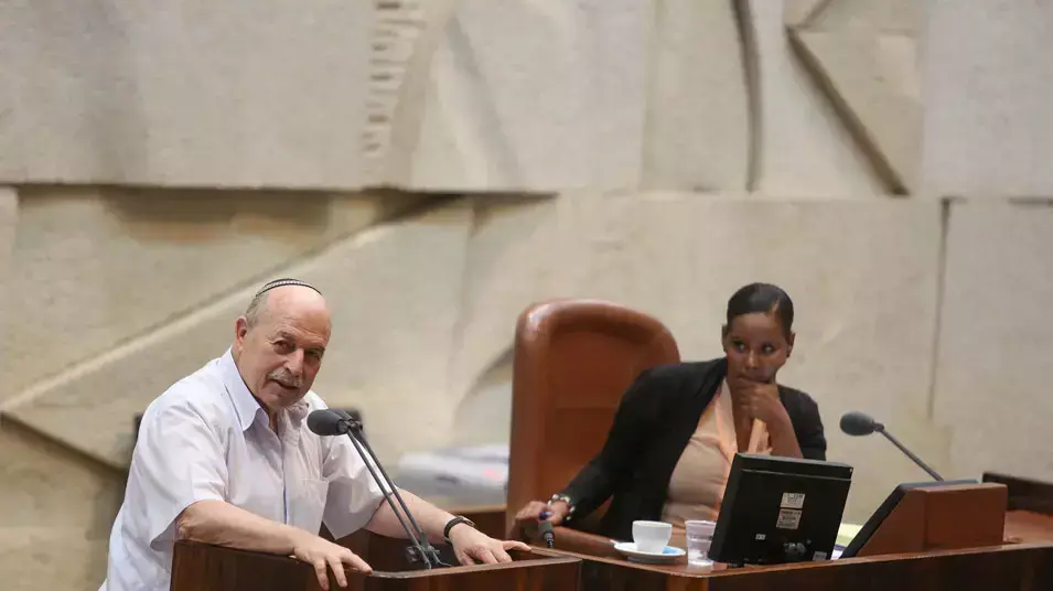 ניסן סלומיאנסקי במליאת הכנסת בדיון על התקציב ניסן סלומיאנסקי במליאת הכנסת בדיון על התקציב