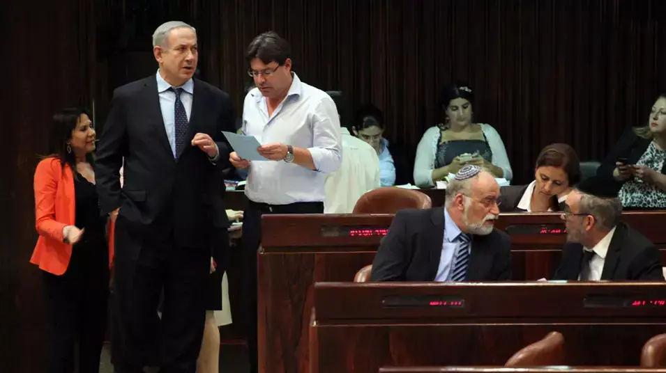 ראש הממשלה בנימין נתניהו בדיון על התקציב במליאת הכנסת. יולי 2013 ראש הממשלה בנימין נתניהו בדיון על התקציב במליאת הכנסת. יולי 2013