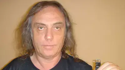 צביקה פיק ושעון צביקה פיק ושעון