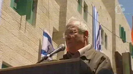 ראובן ריבלין יור הכנסת בחנוכת בית חדש בהתנחלות בתל רומיידה (10) ראובן ריבלין יור הכנסת בחנוכת בית חדש בהתנחלות בתל רומיידה (10)