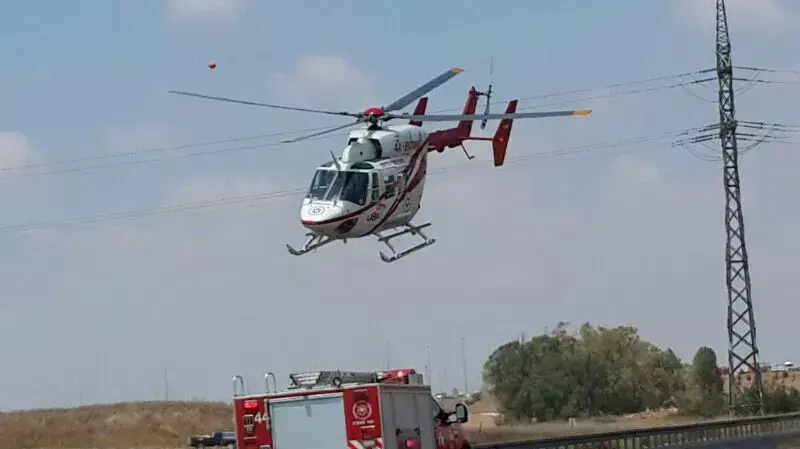 פינוי מוסק מהתאונה בכביש 6 מחלף שורק. אוגוסט 2013 פינוי מוסק מהתאונה בכביש 6 מחלף שורק. אוגוסט 2013