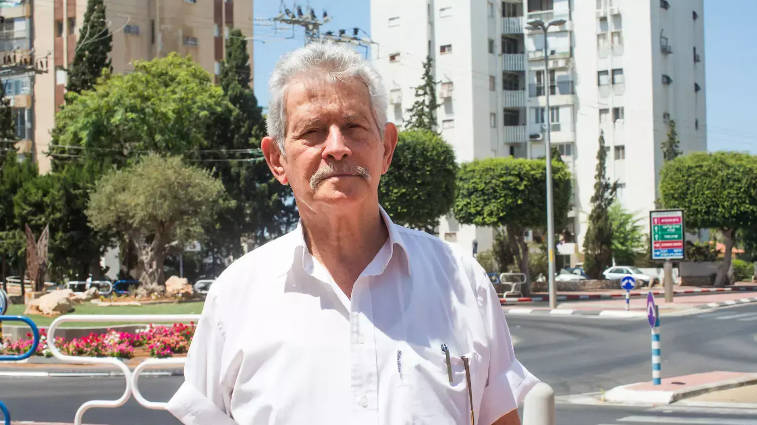 צבי צילקר מועמד לראשות עיריית אשדוד. אוגוסט 2013 צבי צילקר מועמד לראשות עיריית אשדוד. אוגוסט 2013