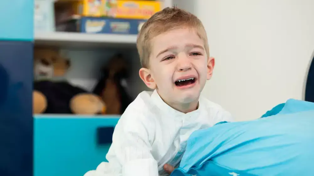 תנו להם הכרה רגשית ושידעו שמקבלים אותם כמו שהם. ילד בוכה תנו להם הכרה רגשית ושידעו שמקבלים אותם כמו שהם. ילד בוכה