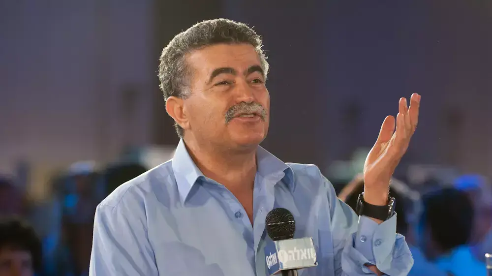 ח"כ עמיר פרץ עם ינון מגל וגלעד גרוסמן בוועידת המשפט ח"כ עמיר פרץ עם ינון מגל וגלעד גרוסמן בוועידת המשפט