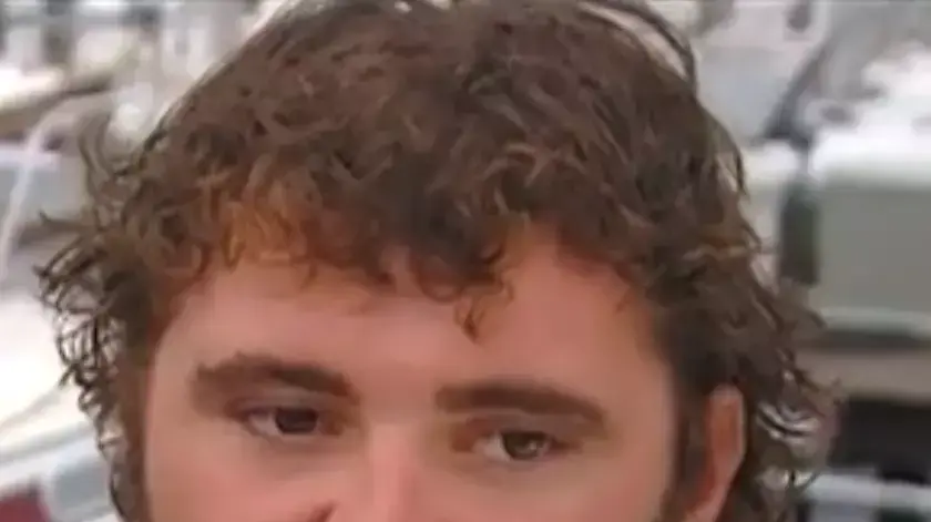 ציידי אוצרות מצאו מטבעות מספינה ספרדית טבועה. פלורידה, 2013 ציידי אוצרות מצאו מטבעות מספינה ספרדית טבועה. פלורידה, 2013