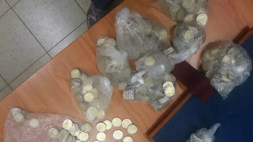 מטבעות של עשרה שקלים החשודים כמזויפים שהתגלו בחיפה, 10 בספטמבר 2013 מטבעות של עשרה שקלים החשודים כמזויפים שהתגלו בחיפה, 10 בספטמבר 2013