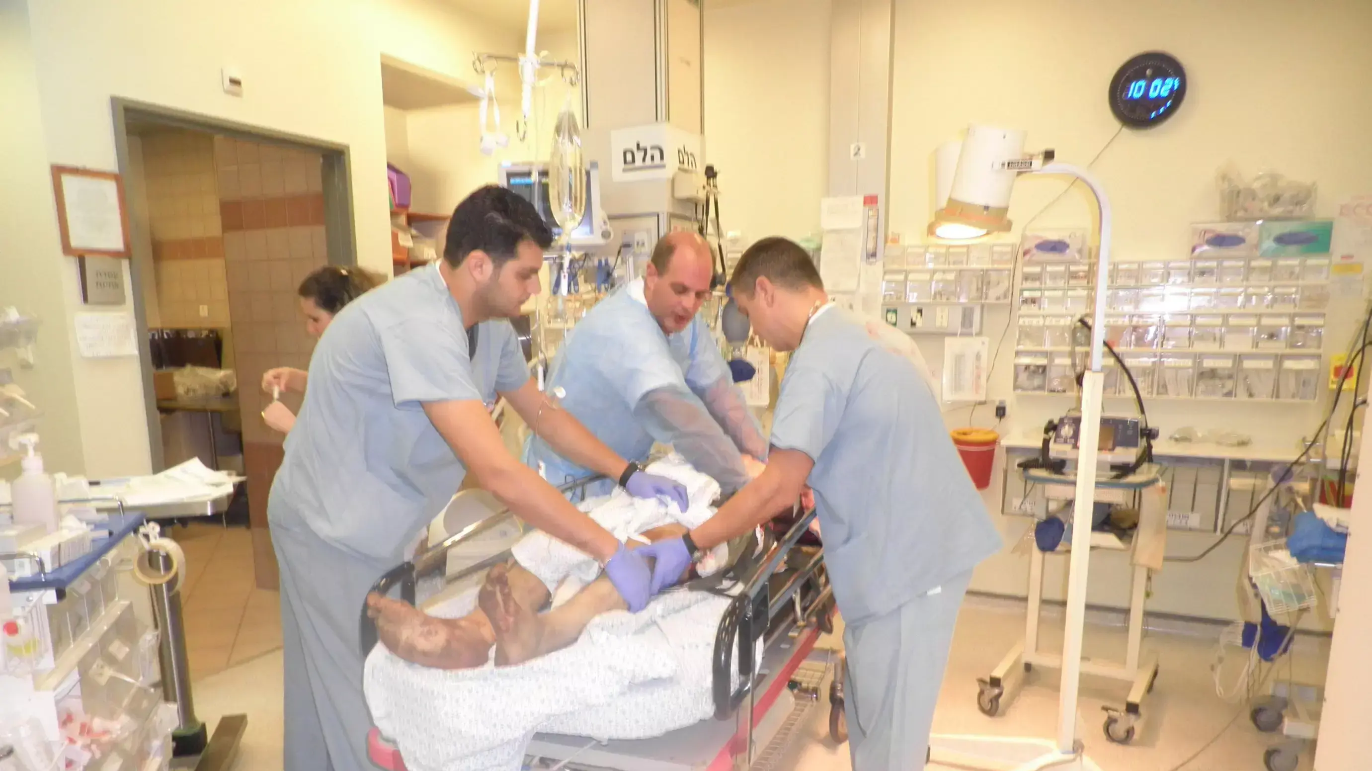 אב ובן סורים פצועים קשה במרכז הרפואי זיו, צפת אב ובן סורים פצועים קשה במרכז הרפואי זיו, צפת