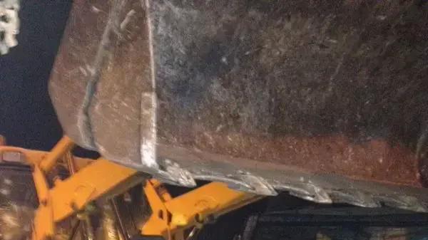 פלסטיני פרץ לבסיס צה"ל עם טרקטור ליד רמאללה פלסטיני פרץ לבסיס צה"ל עם טרקטור ליד רמאללה