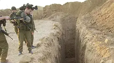 כוחות צהל חשפו מנהרה שנועדה להברחות כוחות צהל חשפו מנהרה שנועדה להברחות
