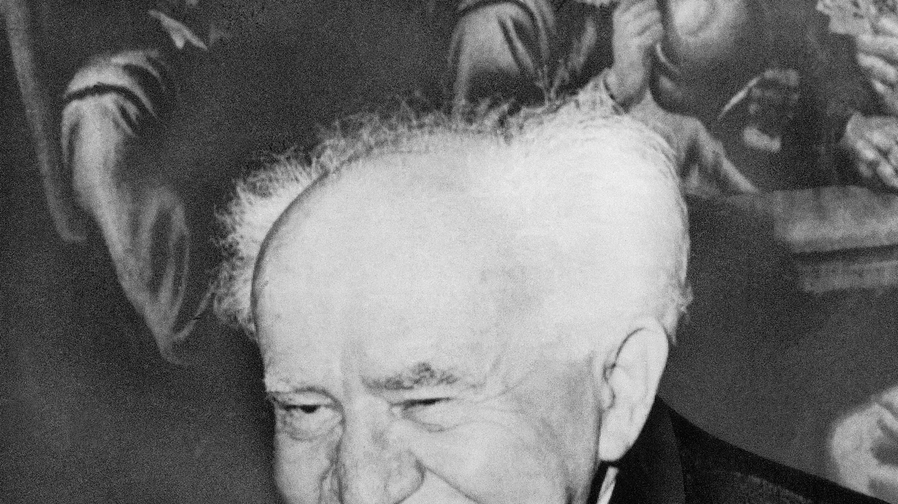 דוד בן גוריון במסיבת עיתונאים בפריז. אוקטובר 1969 דוד בן גוריון במסיבת עיתונאים בפריז. אוקטובר 1969