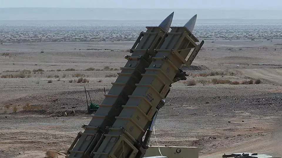 שר ההגנה האיראני מציג את מערכת הגנת הטילים החדשה "סאייד 2", נובמבר 2013 שר ההגנה האיראני מציג את מערכת הגנת הטילים החדשה "סאייד 2", נובמבר 2013