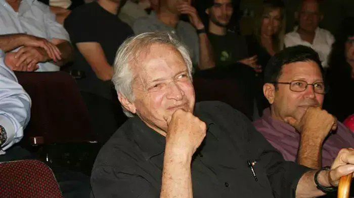 דני ליטאי במאי להקת הנח"ל דני ליטאי במאי להקת הנח"ל
