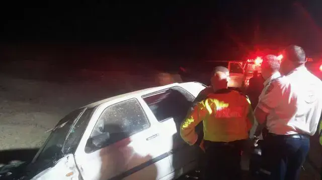 אישה בת 35 נהרגה בהתהפכות כלי רכב בערבה, נובמבר 2013 אישה בת 35 נהרגה בהתהפכות כלי רכב בערבה, נובמבר 2013