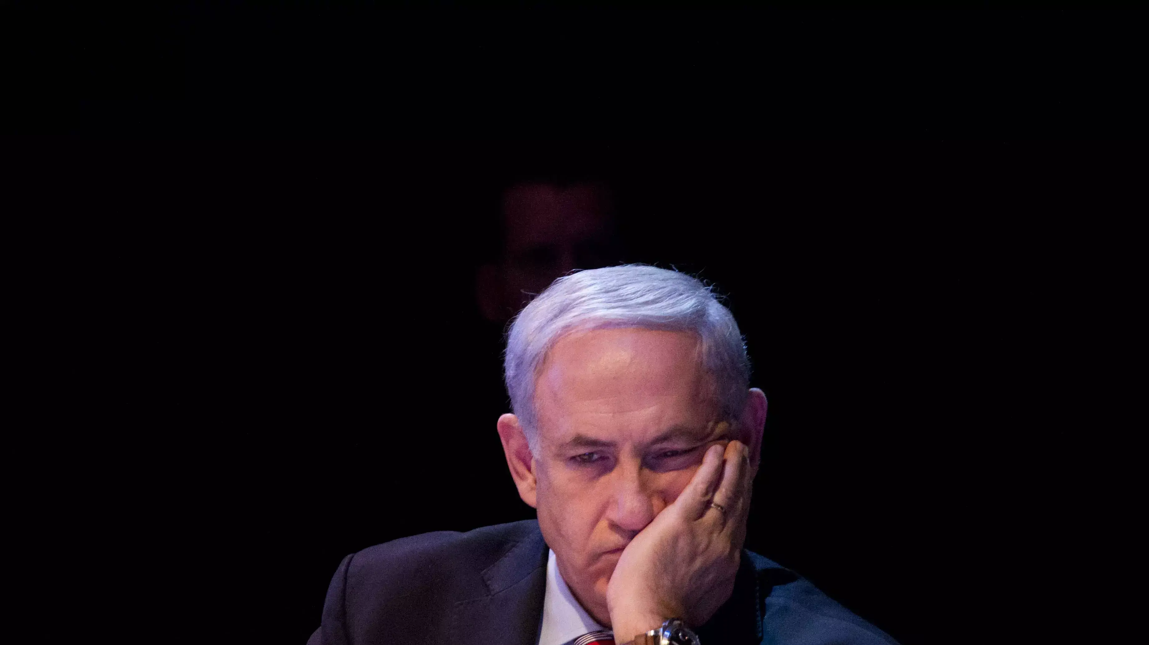 רוה"מ נתניהו בטקס הענקת פרס א.מ.ת להצטיינות על הישגים אקדמיים , נובמבר 2013