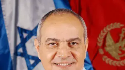 דן חלוץ דן חלוץ