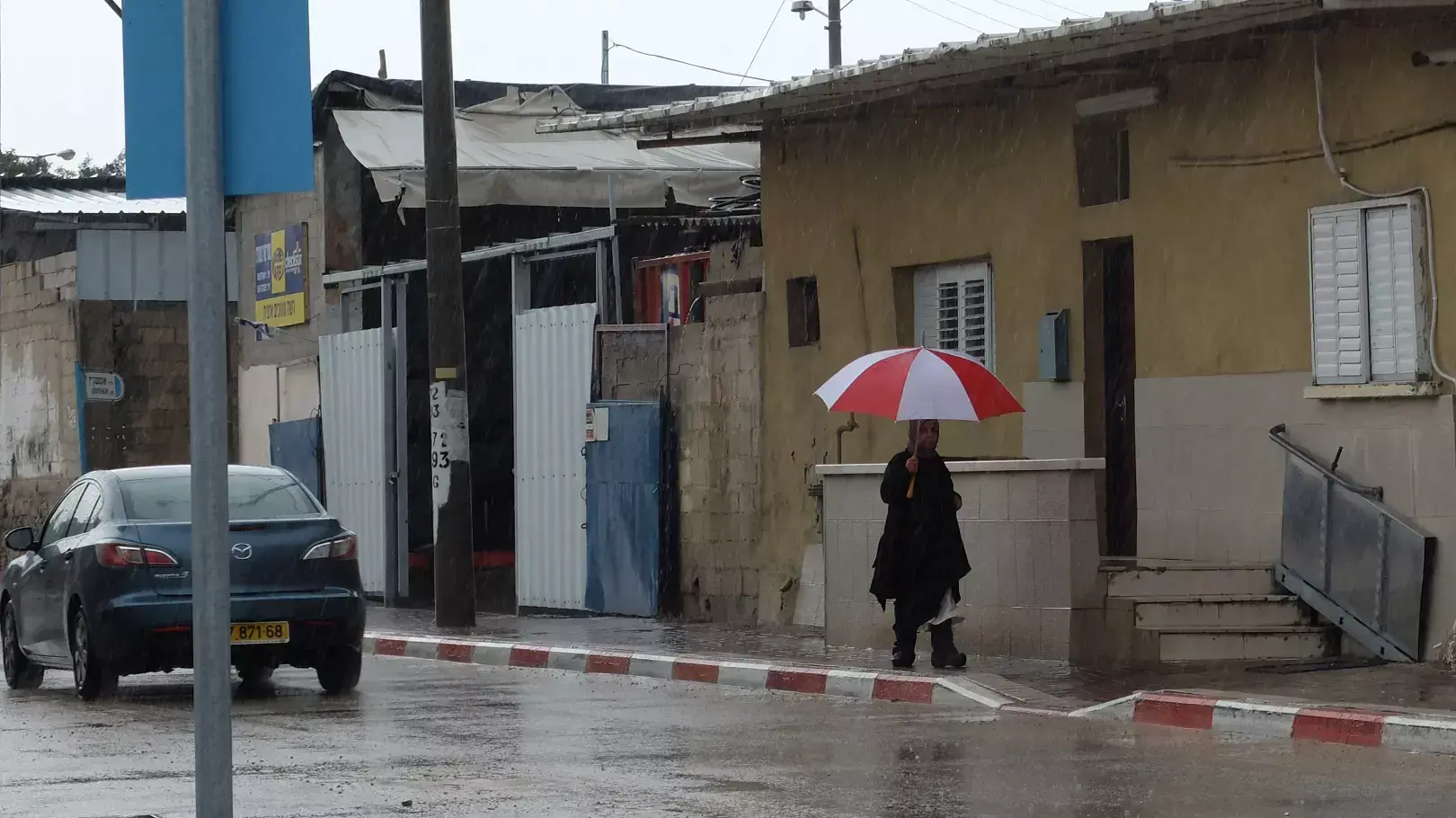 גשם כבד יורד באשקלון. דצמבר 2013 גשם כבד יורד באשקלון. דצמבר 2013