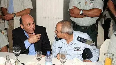 שאול מופז ודן חלוץ שאול מופז ודן חלוץ