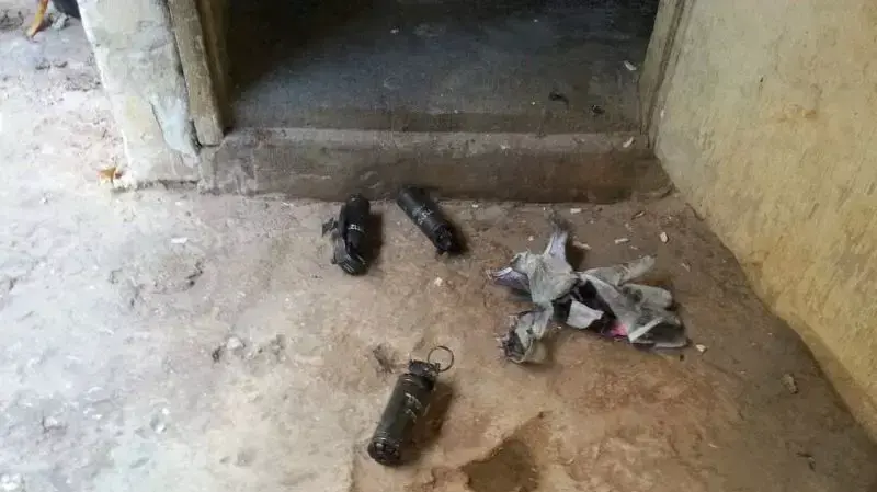 מחלקת התברואה של עיריית כפר סבר מצאה רימון יד בפח האשפה ושלושה נוספים בסמוך, דצמבר 2013 מחלקת התברואה של עיריית כפר סבר מצאה רימון יד בפח האשפה ושלושה נוספים בסמוך, דצמבר 2013