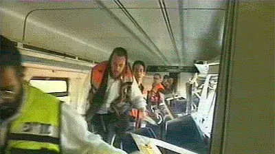 התנגשות רכבת במשאית התנגשות רכבת במשאית