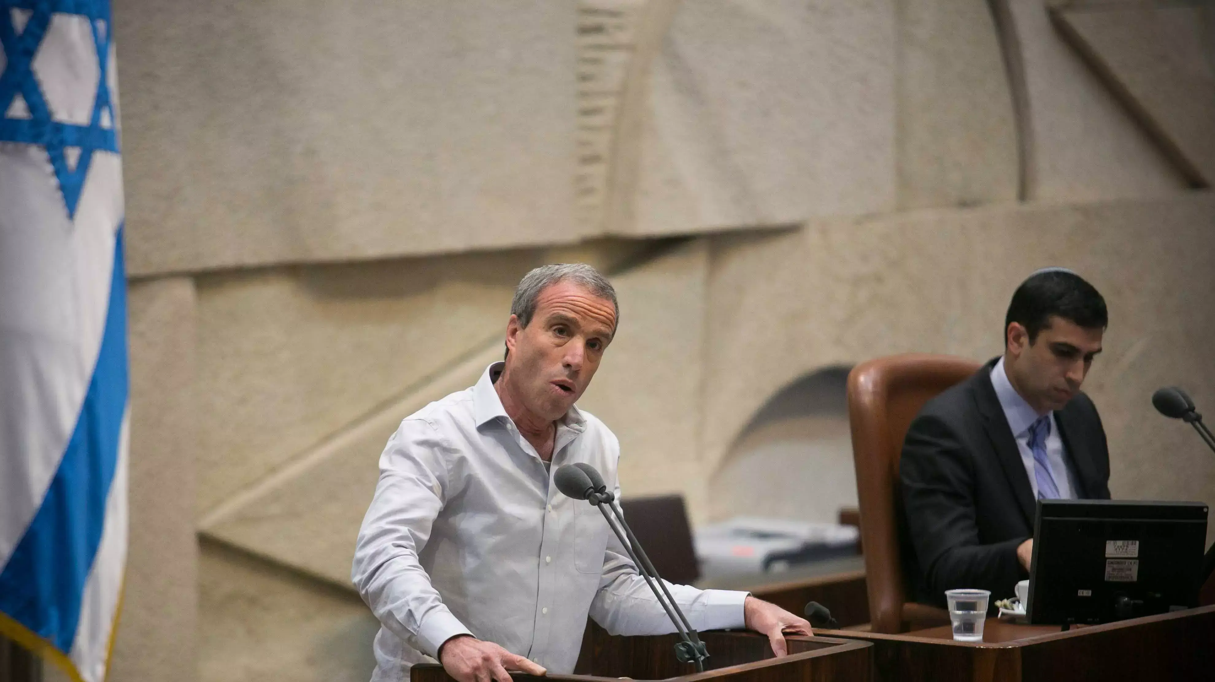מליאת חוק שירות ביטחון, מרץ 2014 מליאת חוק שירות ביטחון, מרץ 2014
