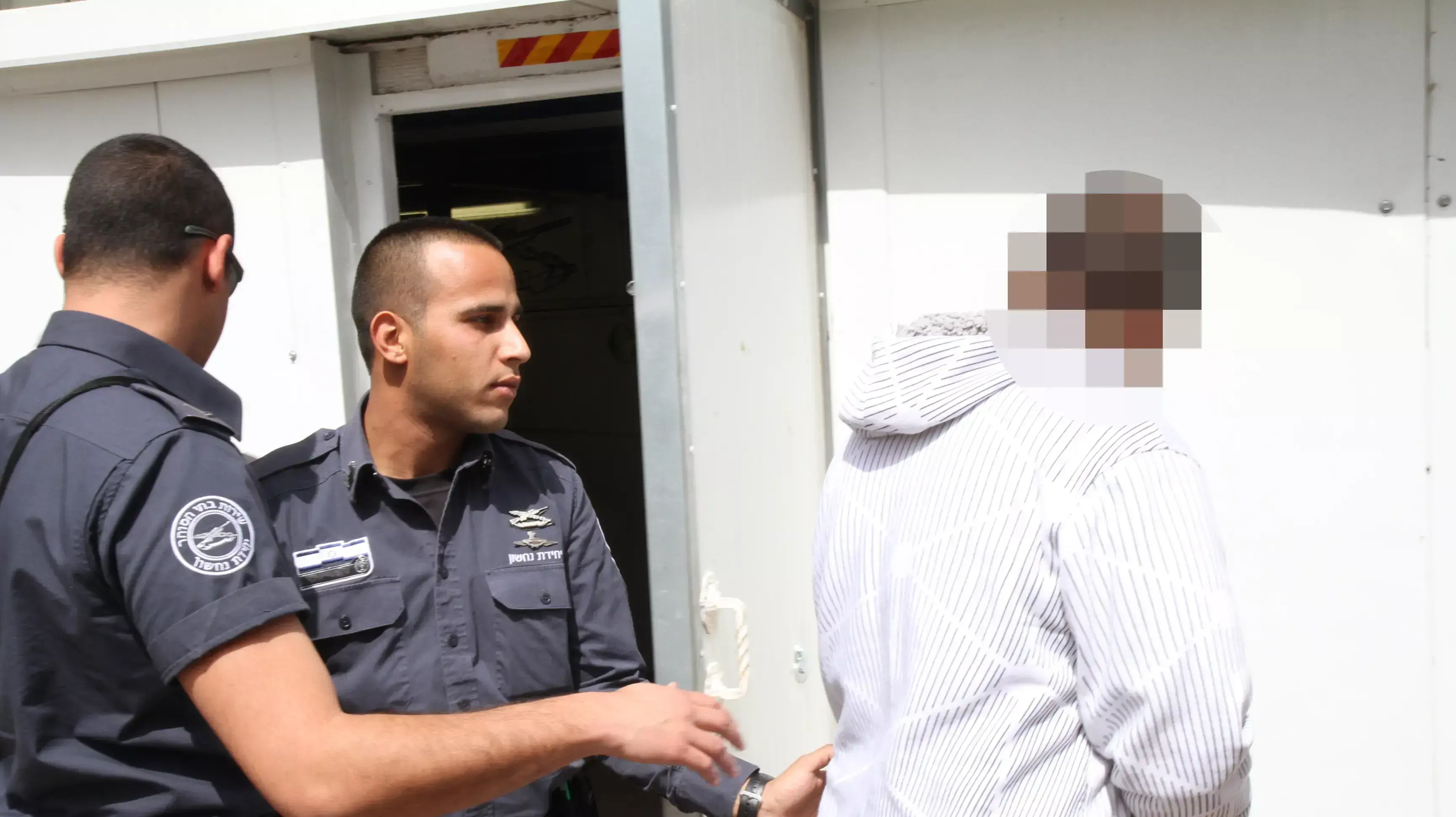 איש צבא החשוד במעשה מגונה. מרץ 2014 איש צבא החשוד במעשה מגונה. מרץ 2014