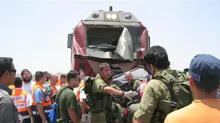 תאונת הרכבת ליד קריית גת (צילום: מוטי בוקצין מזקא) תאונת הרכבת ליד קריית גת (צילום: מוטי בוקצין מזקא)