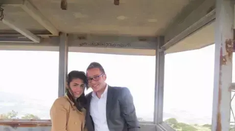 שירה עזרא איבדה את התכשיטים ביום של החינה יחד עם בעלה לעתיד. מרץ 2014 שירה עזרא איבדה את התכשיטים ביום של החינה יחד עם בעלה לעתיד. מרץ 2014