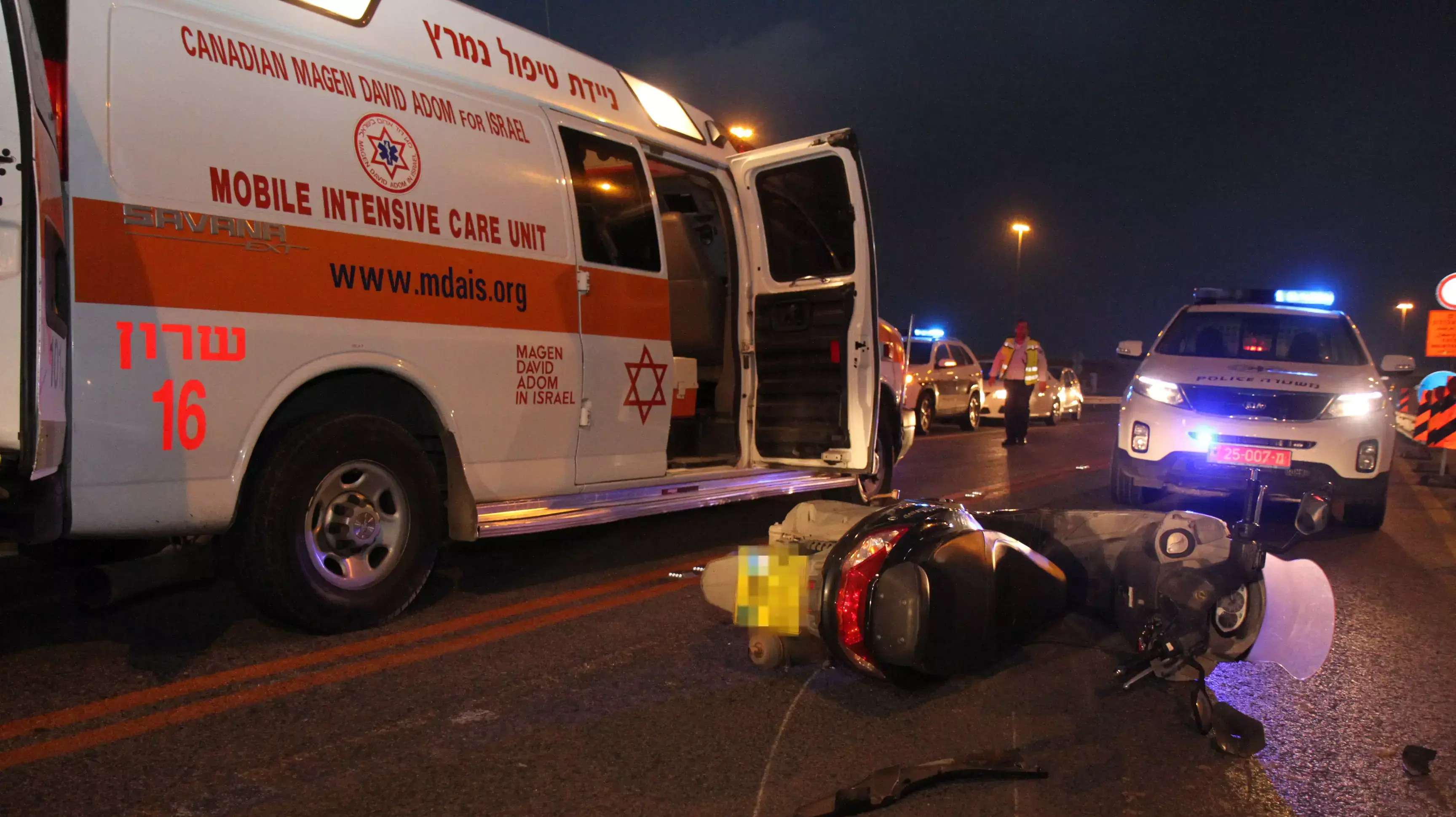 רוכבת אופנוע נפצעה באורח בינוני בתאונת דרכים בכביש 65 ליד קיסריה. 7 באפריל 2014 רוכבת אופנוע נפצעה באורח בינוני בתאונת דרכים בכביש 65 ליד קיסריה. 7 באפריל 2014
