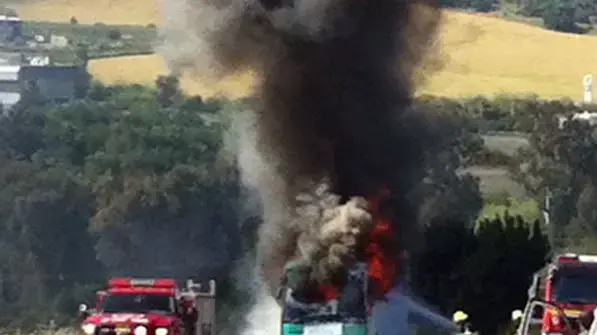 אוטובוס של אגד קו 541 התלקח בנסיעה באזור הגליל התחתון אוטובוס של אגד קו 541 התלקח בנסיעה באזור הגליל התחתון