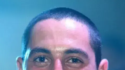 נדב קריימן נהרג בתאונת אופנוע ותרם את איבריו. אפריל 2014 נדב קריימן נהרג בתאונת אופנוע ותרם את איבריו. אפריל 2014