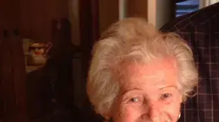 אסתר סקאי אסתר סקאי