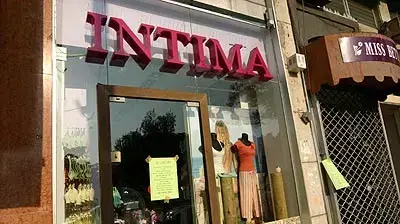 מודעה מתנגדי ההתנתקות בכיכר המדינה ( צילום : יובל הראל משטרת מחוז תל אביב ) מודעה מתנגדי ההתנתקות בכיכר המדינה ( צילום : יובל הראל משטרת מחוז תל אביב )