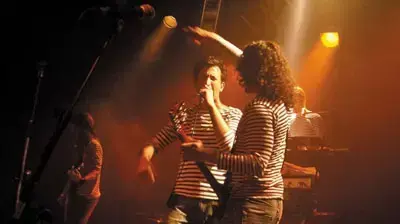 מופע הארנבות של דר קספר - אורן ברזילי שי להב (גל זניר ) מופע הארנבות של דר קספר - אורן ברזילי שי להב (גל זניר )