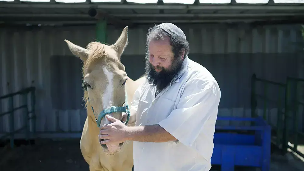 דוד איציק שמאלני לשעבר והיום בעל חווה באיתמר. מאי 2014 דוד איציק שמאלני לשעבר והיום בעל חווה באיתמר. מאי 2014