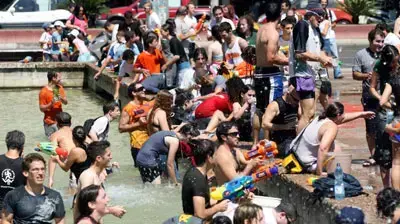 מלחמת מים בכיכר רבין 2007 מלחמת מים בכיכר רבין 2007