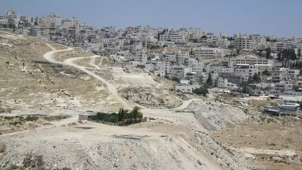 בנייה לא חוקית במורדות הר הצופים. יוני 2014 בנייה לא חוקית במורדות הר הצופים. יוני 2014