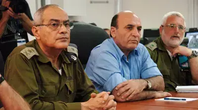 שאול מופז ודן חלוץ בפיקוד דרום שאול מופז ודן חלוץ בפיקוד דרום