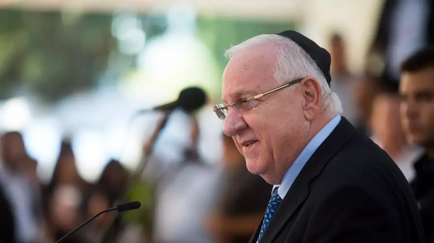 ראובן ריבלין בטקס לזכר חללי אלטלנה, בית העלמין נחלת יצחק ראובן ריבלין בטקס לזכר חללי אלטלנה, בית העלמין נחלת יצחק